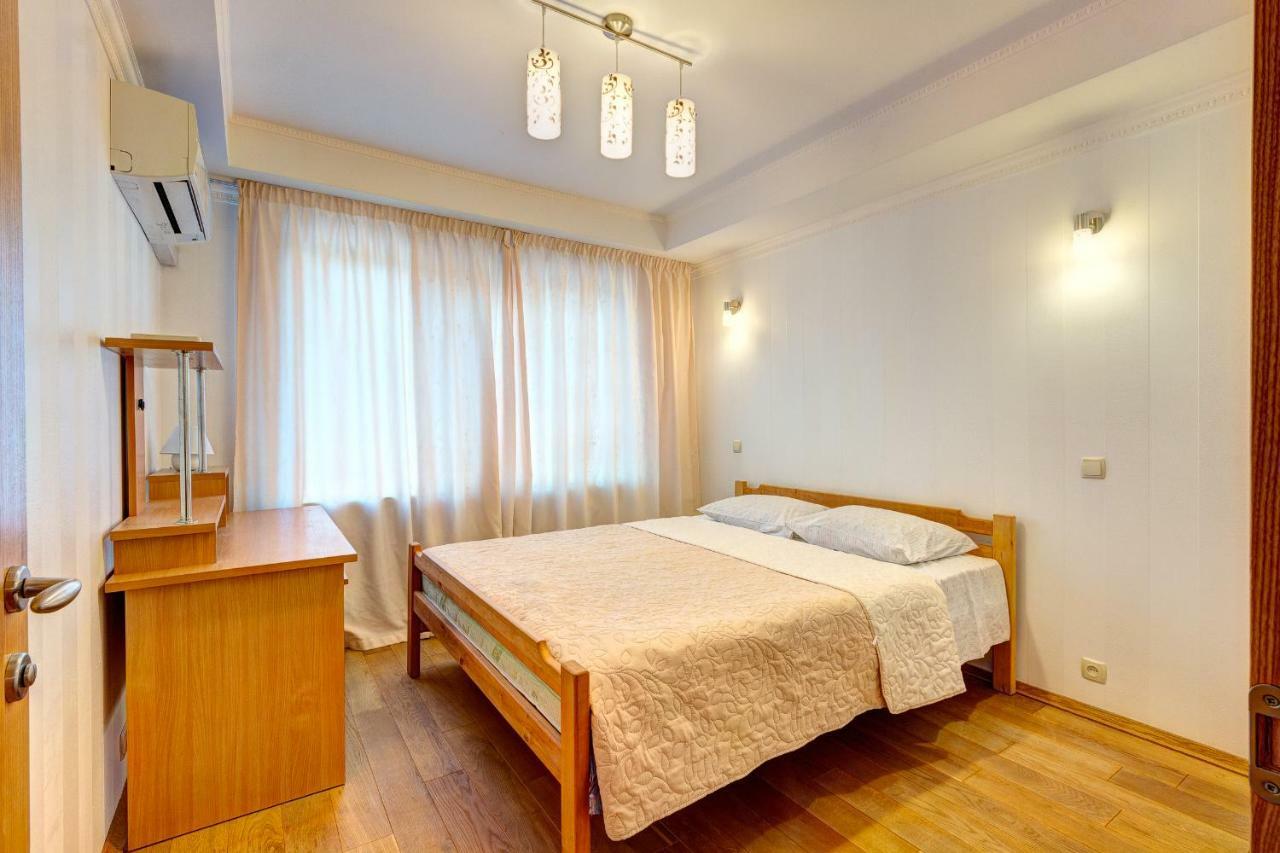 קייב Apartments Near The Shopping Center Gulliver מראה חיצוני תמונה