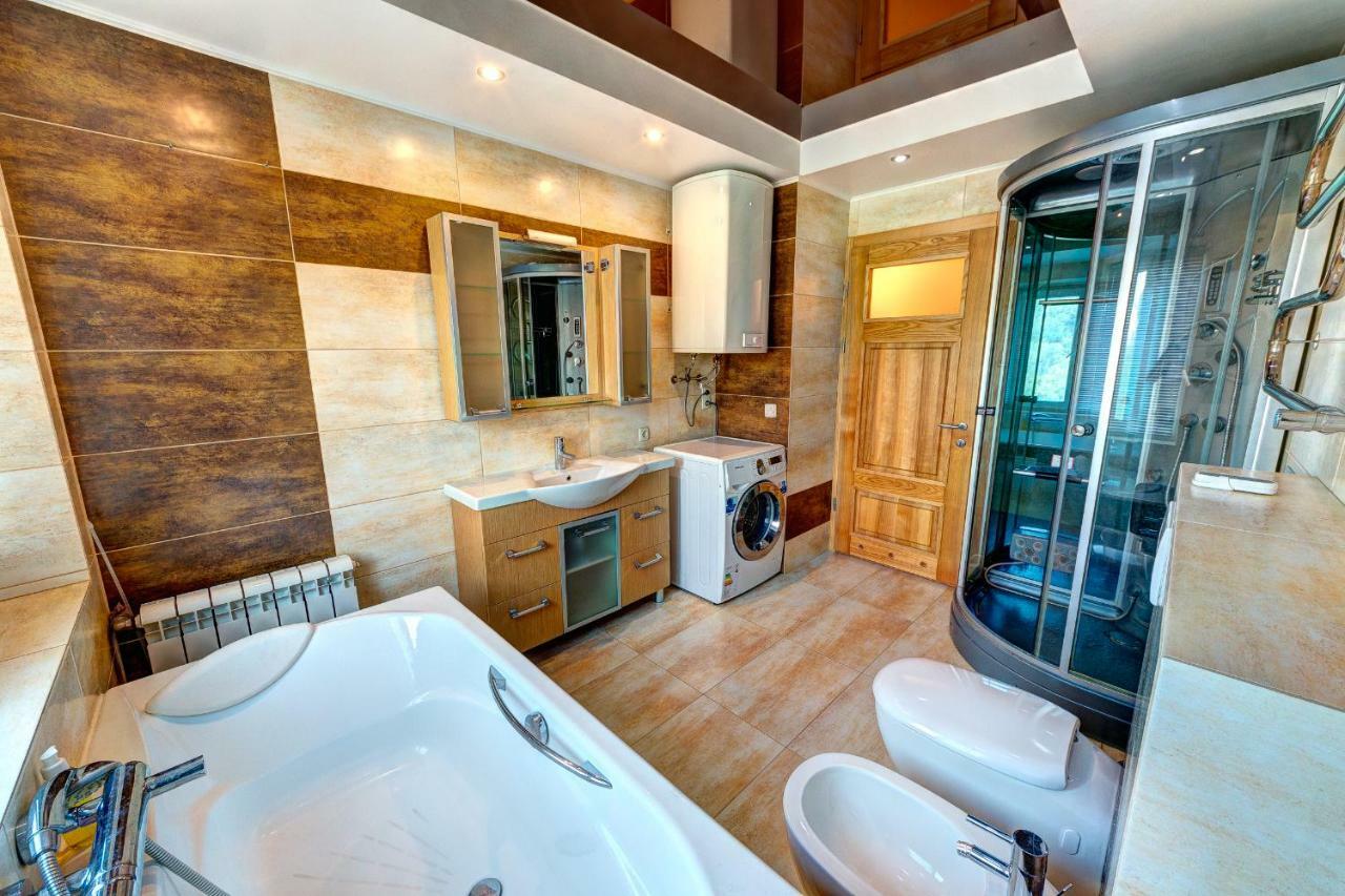 קייב Apartments Near The Shopping Center Gulliver מראה חיצוני תמונה