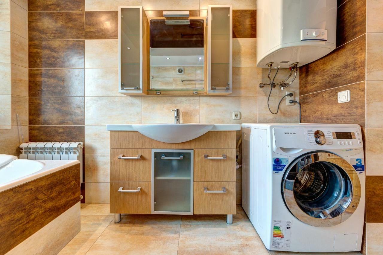 קייב Apartments Near The Shopping Center Gulliver מראה חיצוני תמונה
