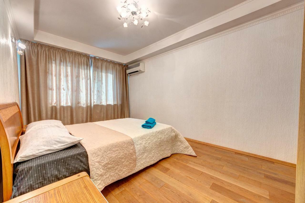 קייב Apartments Near The Shopping Center Gulliver מראה חיצוני תמונה