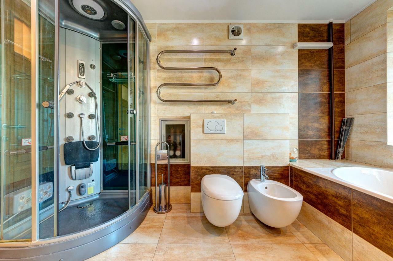 קייב Apartments Near The Shopping Center Gulliver מראה חיצוני תמונה